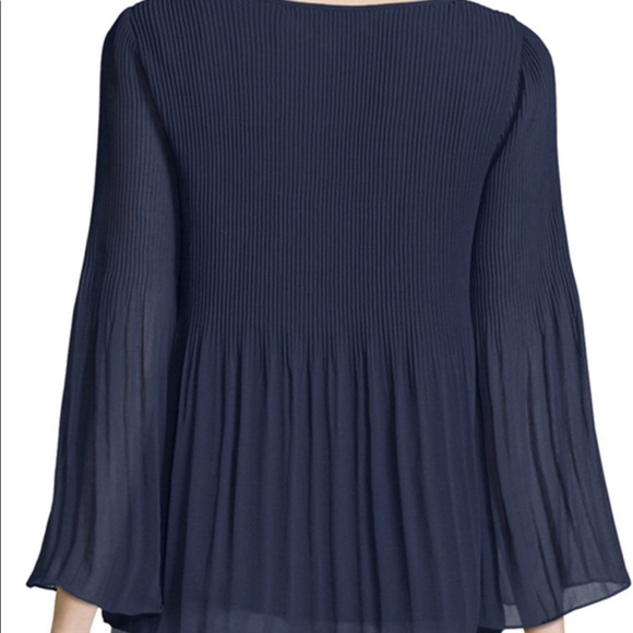 Max Studio Navy pleated blouse.  Size XS. - Picture 2 of 3